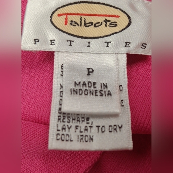 Talbots Petites Women's M  Bright Pink Top-Round Neckline - Picture 4 of 5